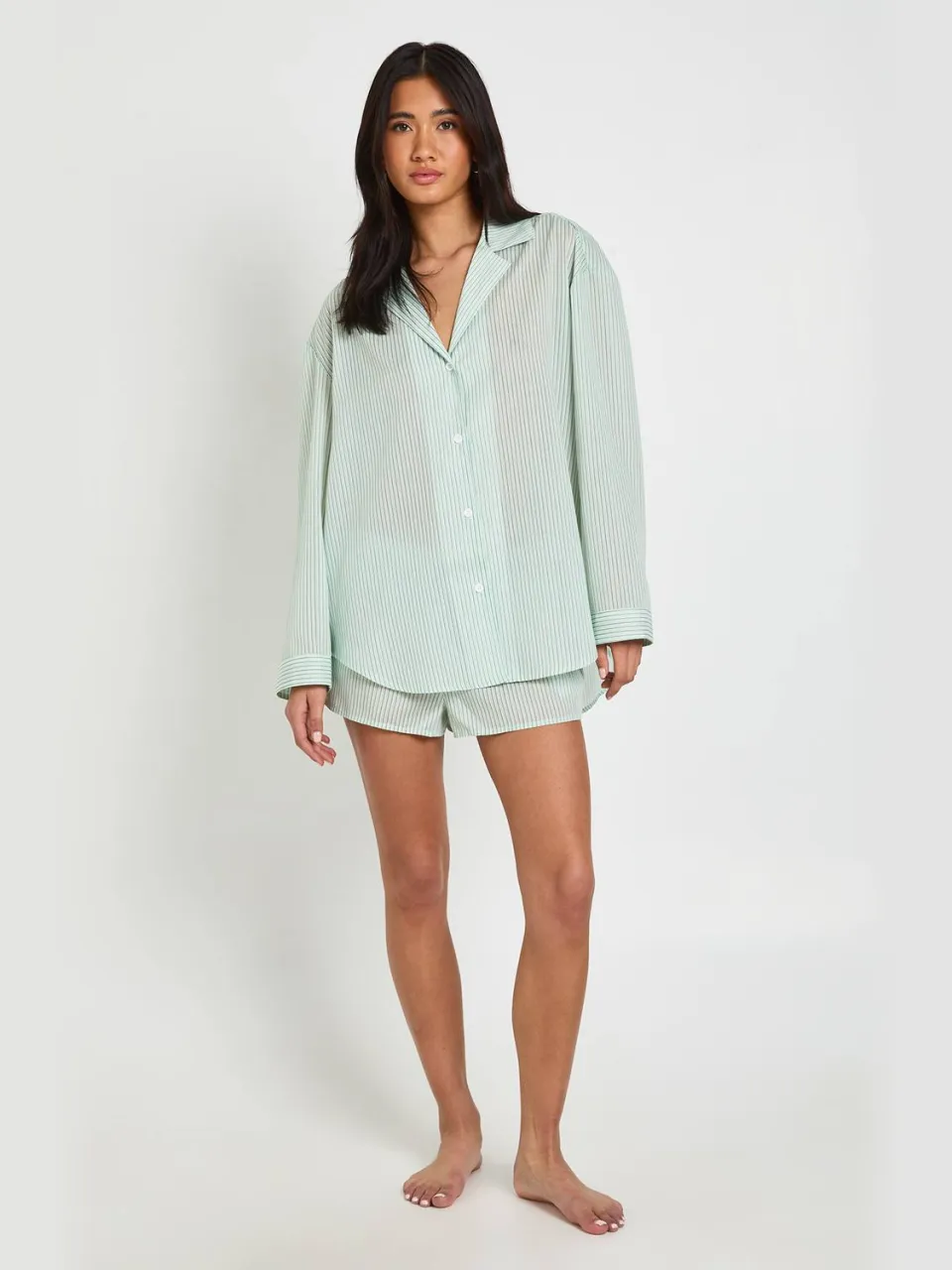 boohoo Dames Katoenen Gestreepte Oversized Pyjama Set Met Shirt Met Lange Mouwen & Short groente, foto 2