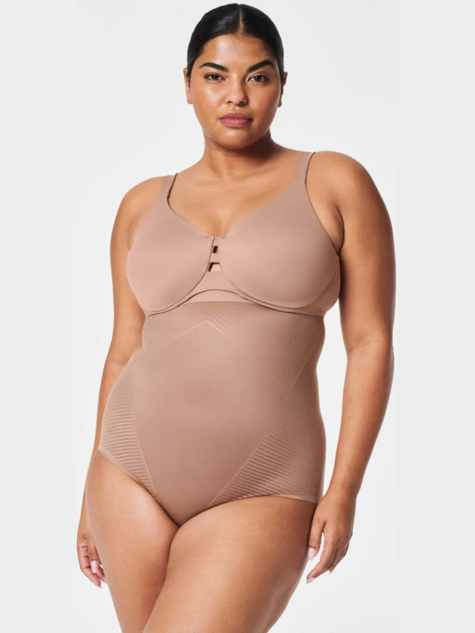 SPANX SPANXshape™ Invisible high waist medium corrigerende slip donkerbeige, foto 3
