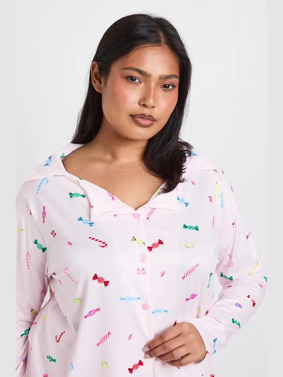 boohoo Dames Plus Pyjama Set Met Zoete Print Shirt Met Lange Mouwen & Broek roze, foto 4