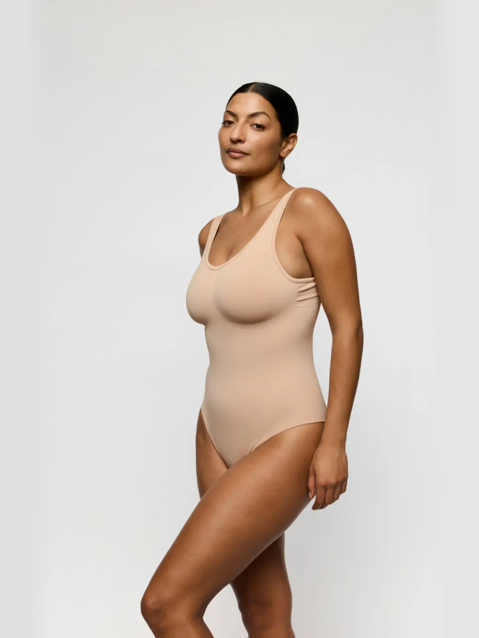 PrimaDonna medium corrigerende body Nudda lichtbeige, foto 3
