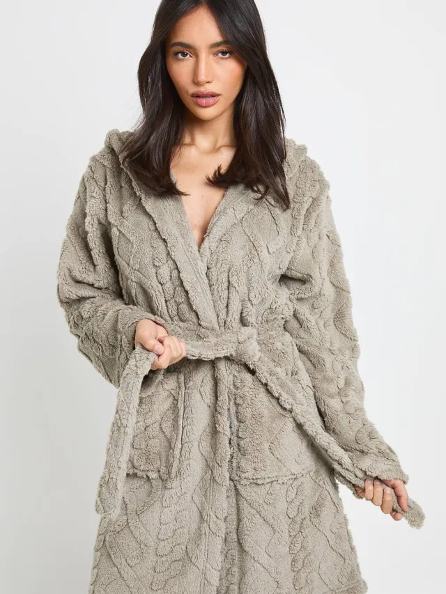 boohoo Dames Kabel Fleece Mini Capuchon Ochtendjas grijs, foto 3