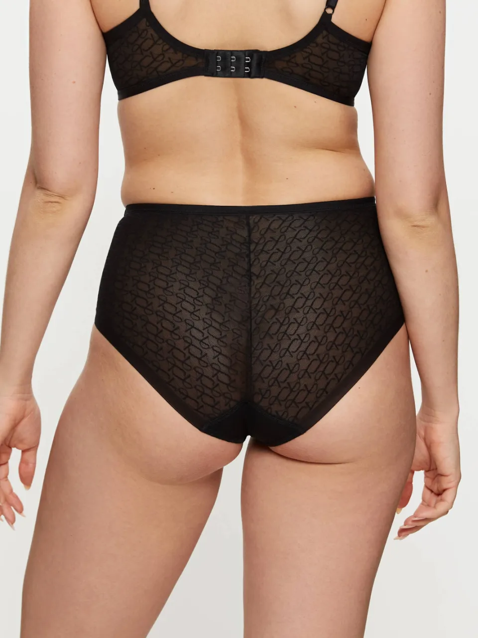 Triumph Signature Sheer maxislip zwart, foto 5