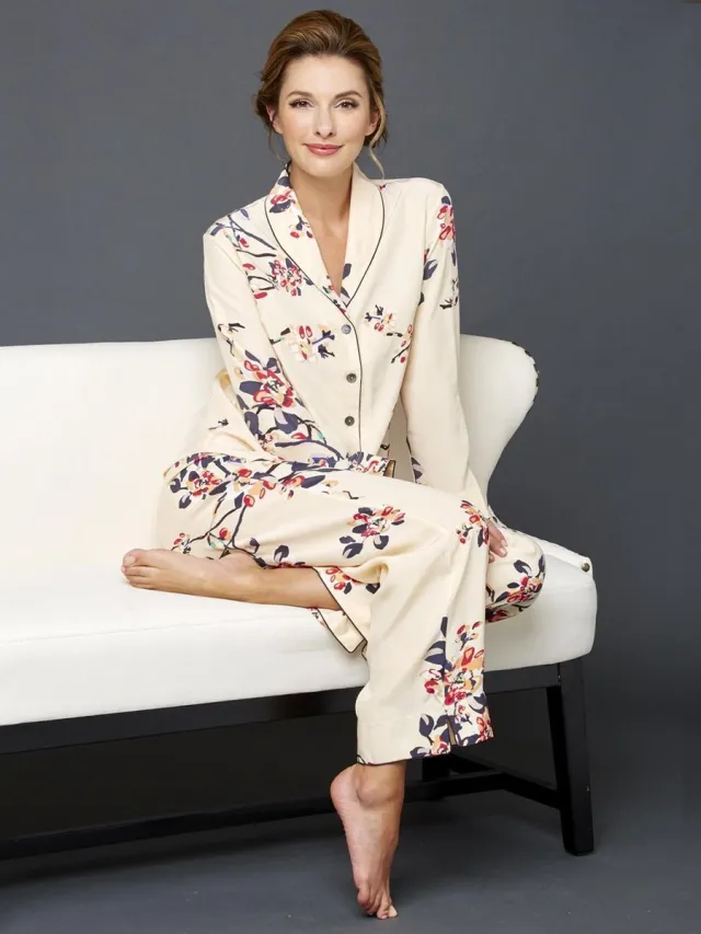 Julianna Rae Zijden Dames Pyjama Natalya Sonnet - Flower Print - Medium - 100% zijde