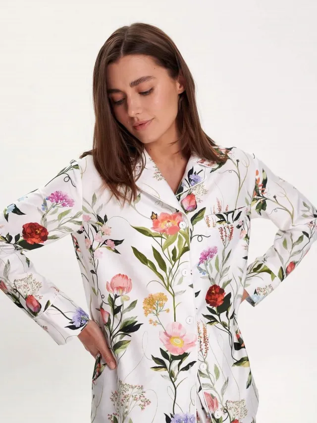 Coemi Tuinbloemen pyjama set dames–klassiek shirt& lange broek–handgeschilderde bloemen–100% Katoensatijn–wit–
