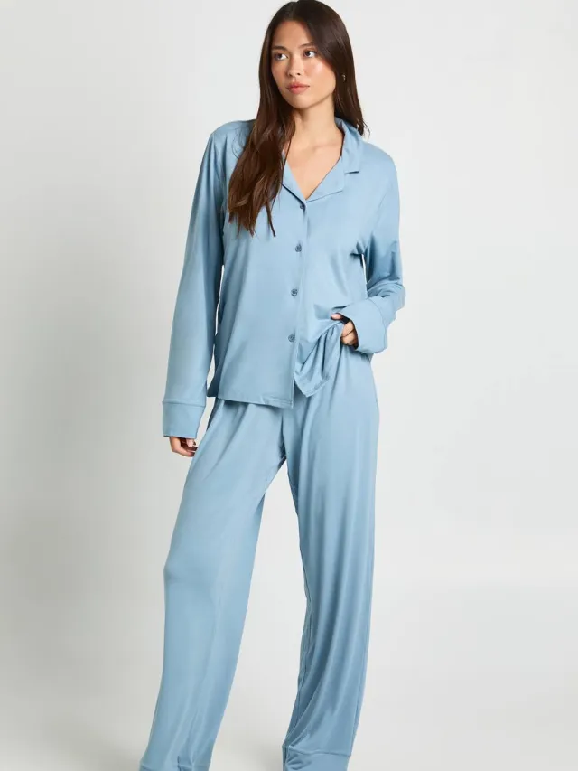 boohoo Dames Zachte Touch Button-Through Overhemd en Broek Pyjamaset Stoffig Blauw