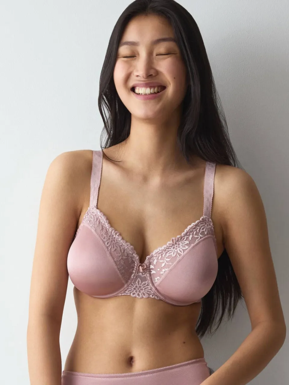 Triumph Ladyform Soft minimizer-beha oudroze, foto 3