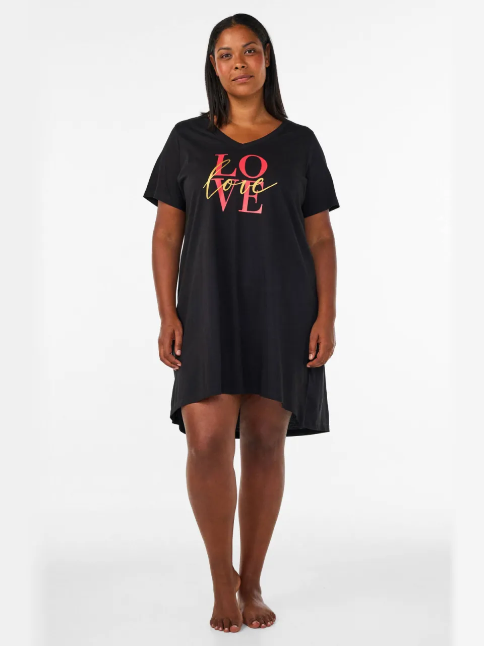 Zizzi nachthemd zwart met Love print, foto 4