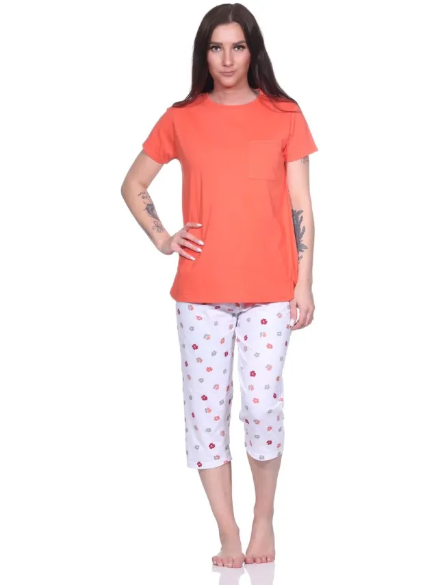 Normann Damespyjama met een t-shirt, 3/4 capribroek en een casual dessin apricot