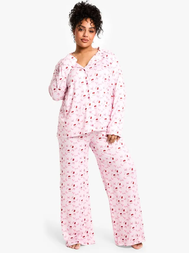 boohoo Dames Plus Cherry Print Pyjama Set met Lange Mouwen & Broek Baby Roze