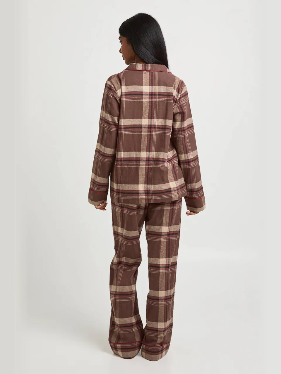 boohoo Dames Kerst Geborsteld Geruit Pyjama Set Met Shirt Met Lange Mouwen En Broek chocoladebruin, foto 2