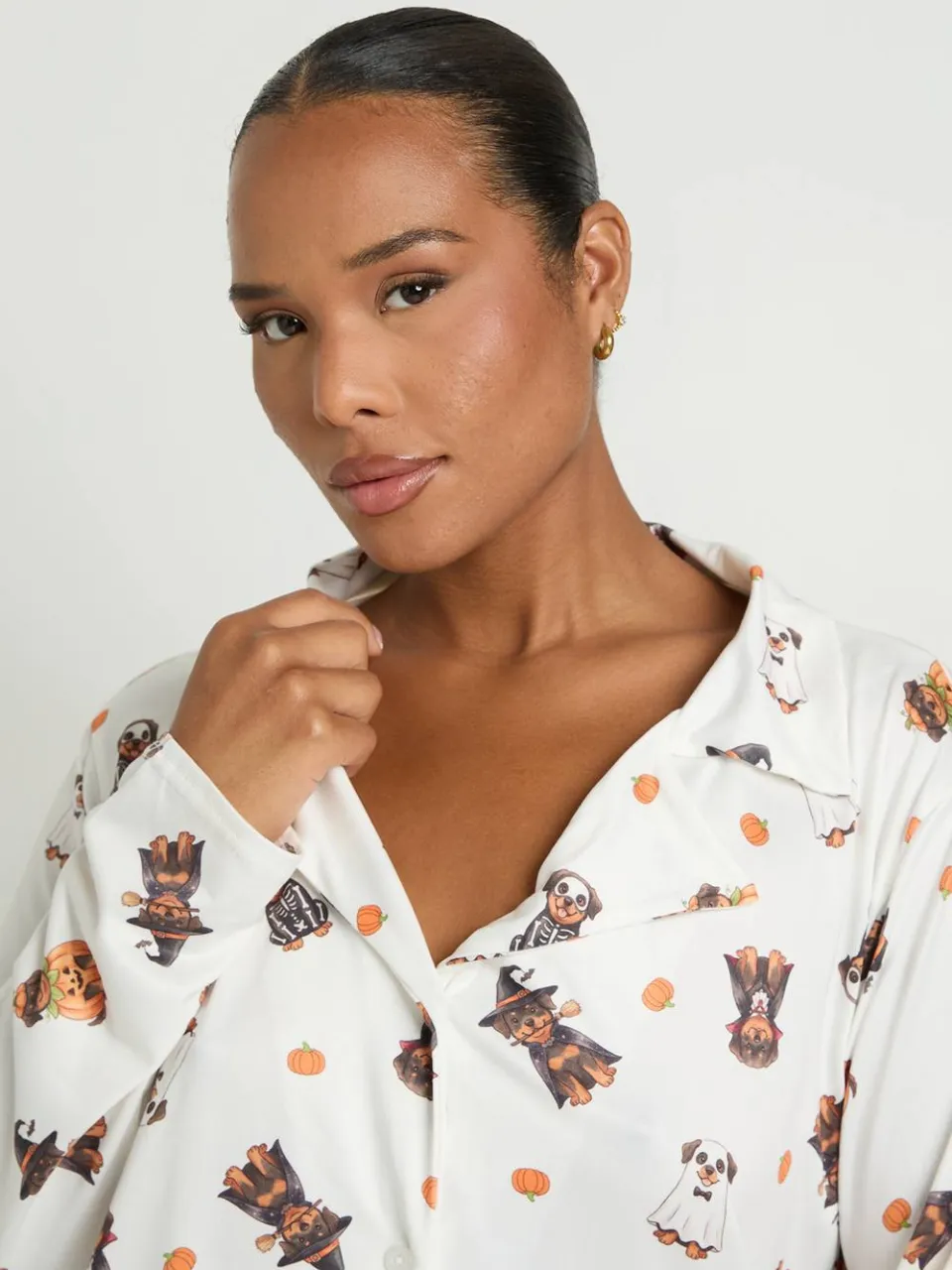boohoo Dames Plus Pyjama Set Met Halloween Print Shirt Met Lange Mouwen & Broek wit, foto 3