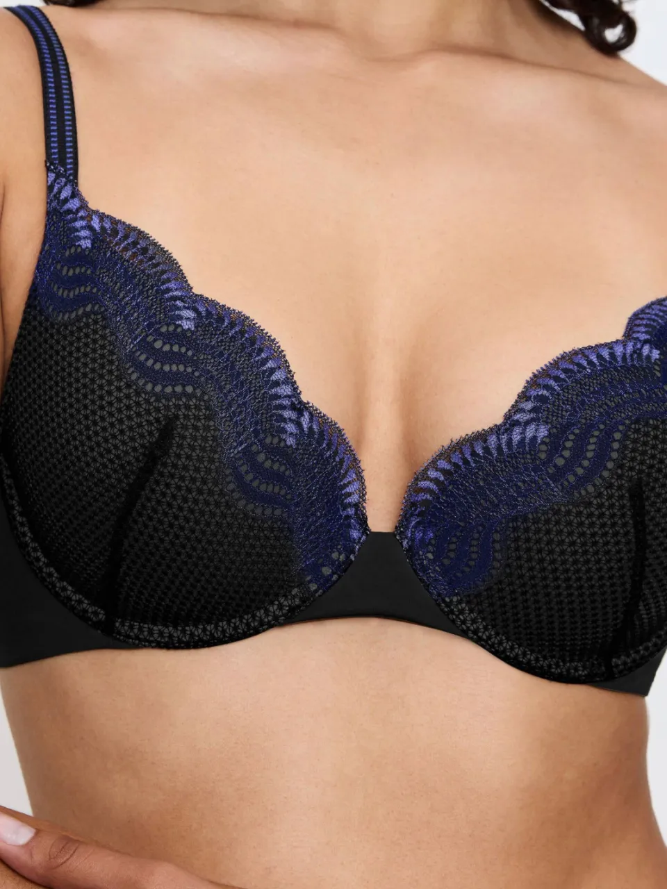 Triumph Comfort Glam push-up bh zwart/blauw, foto 4