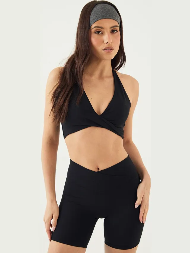 DSGN Studio Dames DSGN Studio Ultra Sculpt Gedraaide Voorkant Lichte Ondersteuning Sport BH Zwart