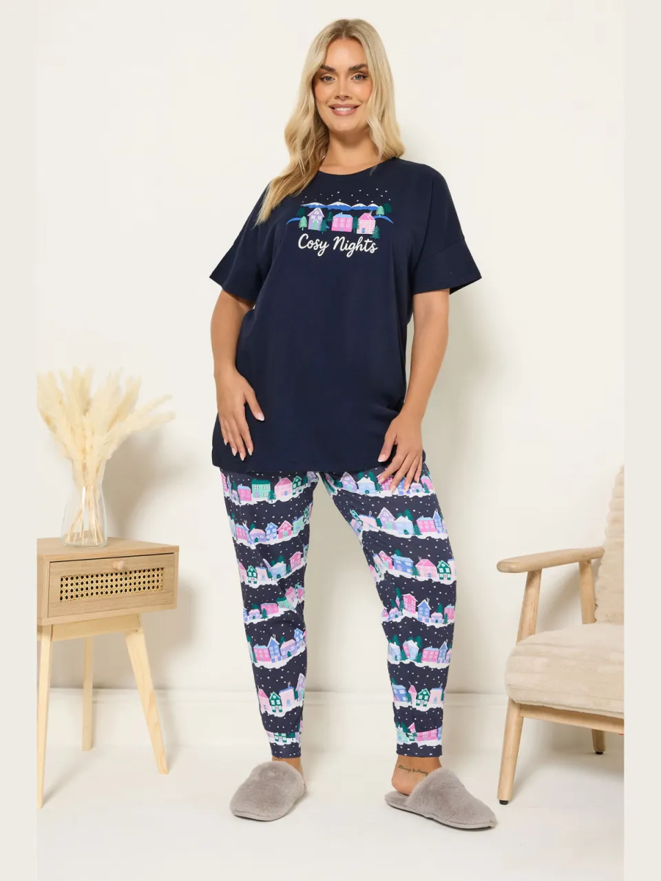 Yours Marineblauwe 'Cozy Nights' Pyjamaset Met Manchetten-48, foto 3