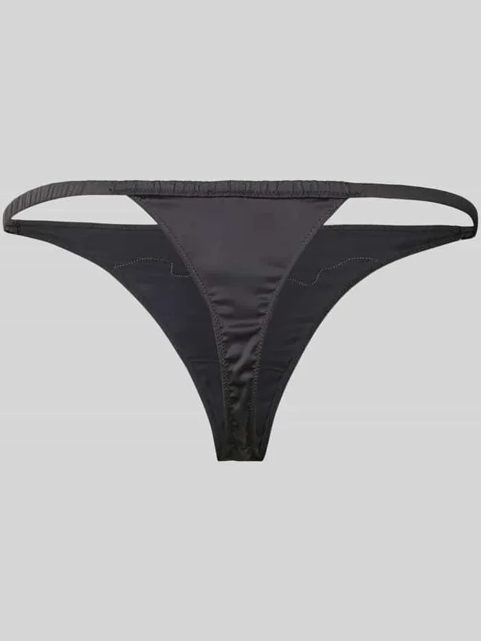 Jake*s Casual String met fijne kanten rand Zwart