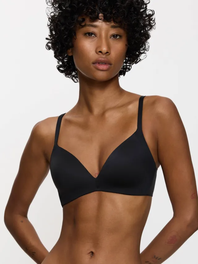 Triumph Body Make-Up Soft Touch voorgevormde bh zonder beugel zwart
