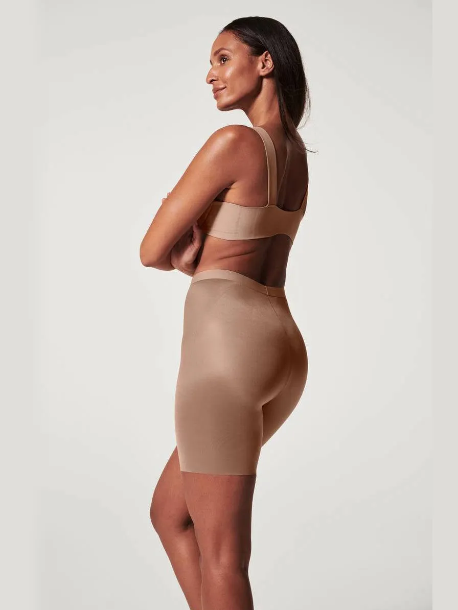 SPANX SPANXshape™ Invisible medium corrigerende Mid-Thigh short donkerbeige, foto 7