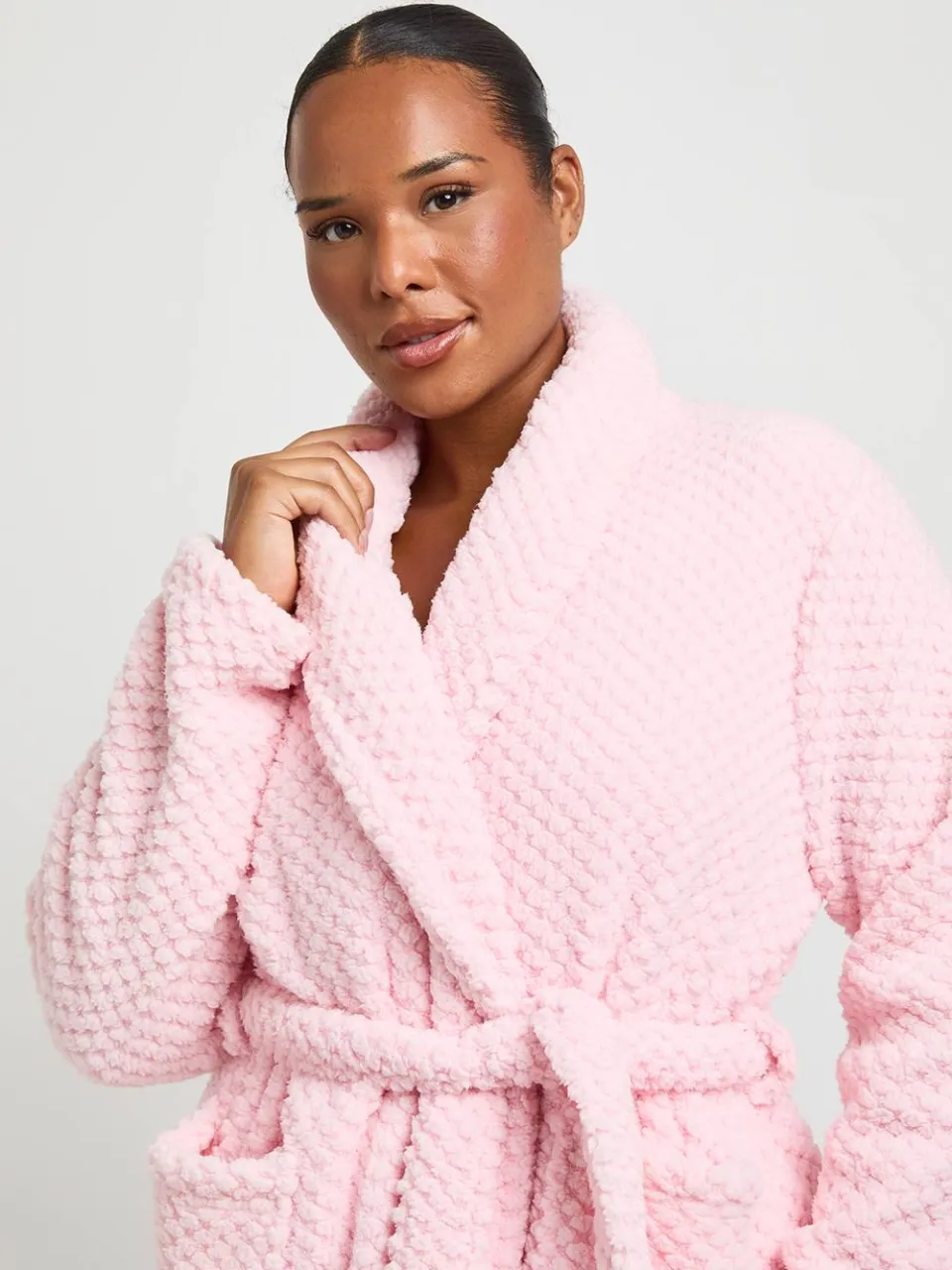 boohoo Dames Plus Wafel Fleece Lange Badjas lichtroze, foto 4