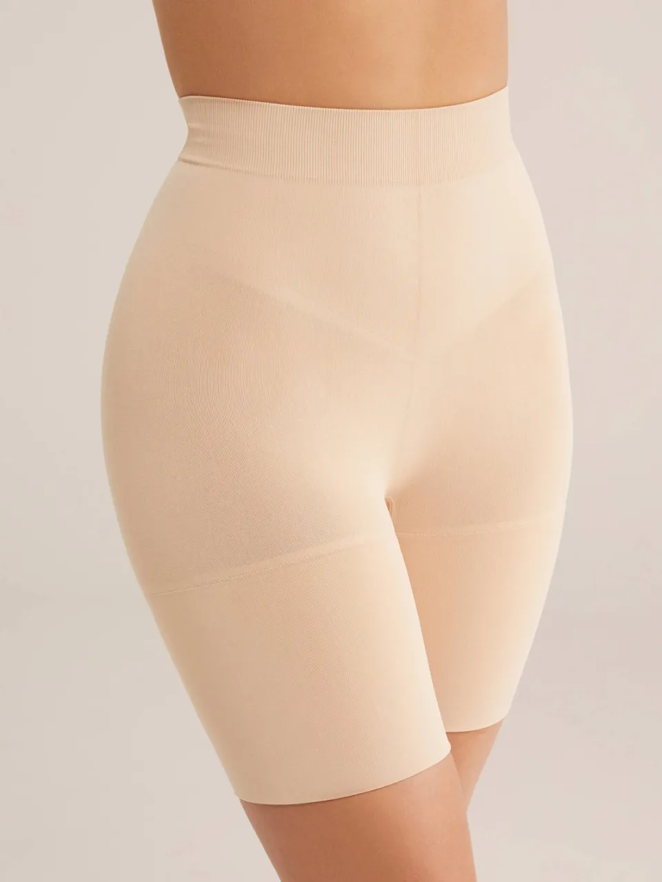 WE Fashion corrigerende short beige, foto 5