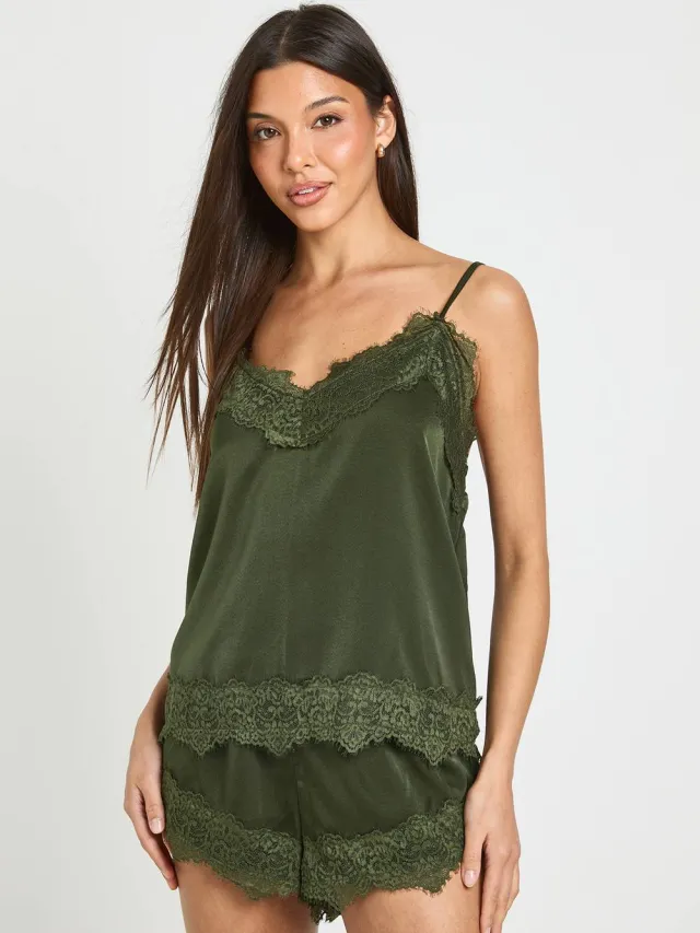 boohoo Dames Pyjama Set Met Cami En Shorts Met Wimperkanttrim smaragdgroen, foto 3
