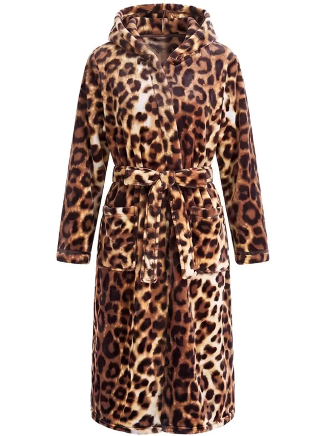 Charlie Choe - Limited Collections Badjas dames met panterprint - leopard badjas dames - luxe fleece badjas met capuchon voor dames