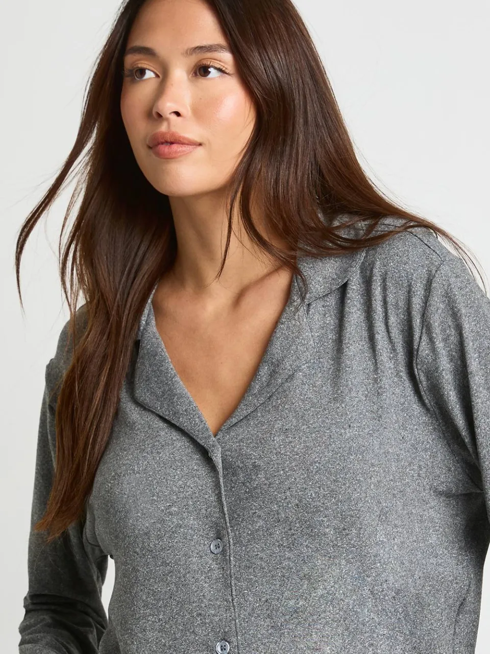 boohoo Dames Pyjamaset met overhemd en broek met doorlopende soft touch-knoopsluiting grijze mergel, foto 3