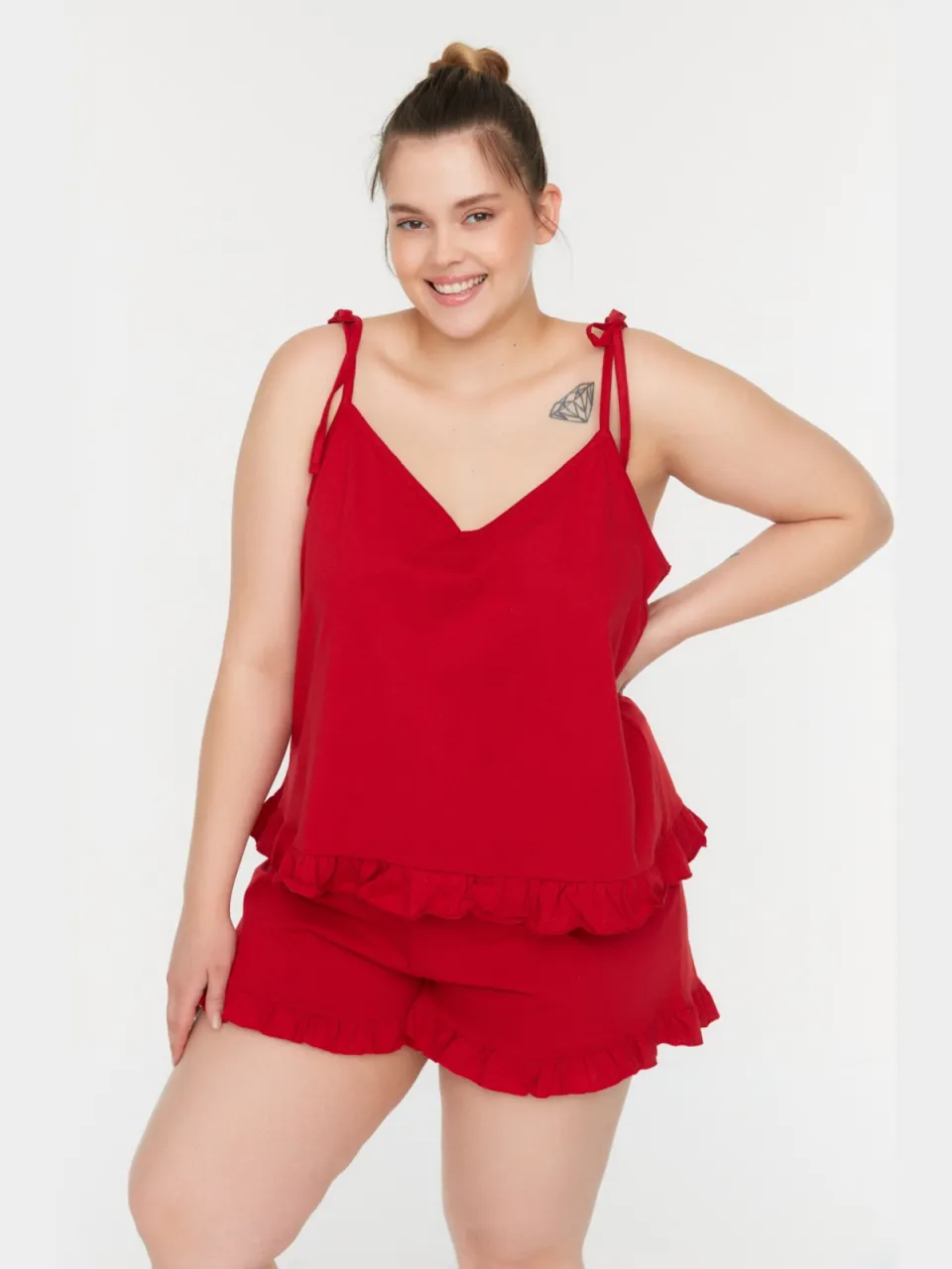 Trendyol Curve Koele Comfort Plus Size Pyjama Set in Rood, foto 2