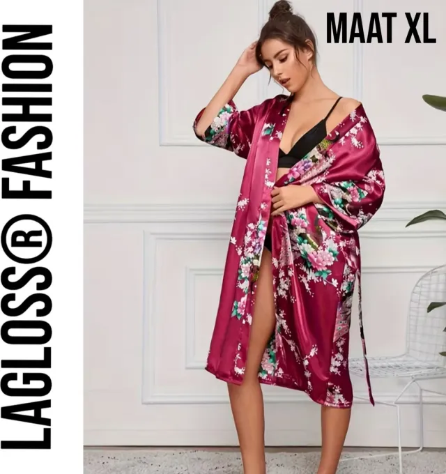 LaGloss Lange Damesbadjas Karmozijnrood met Bloemen- en Pauwenprint – Ochtendjas – Nachtkleding –