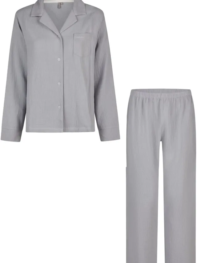 By Louise Dames Pyjama Set Lang Mousseline Met Knoopjes Grijs/Blauw