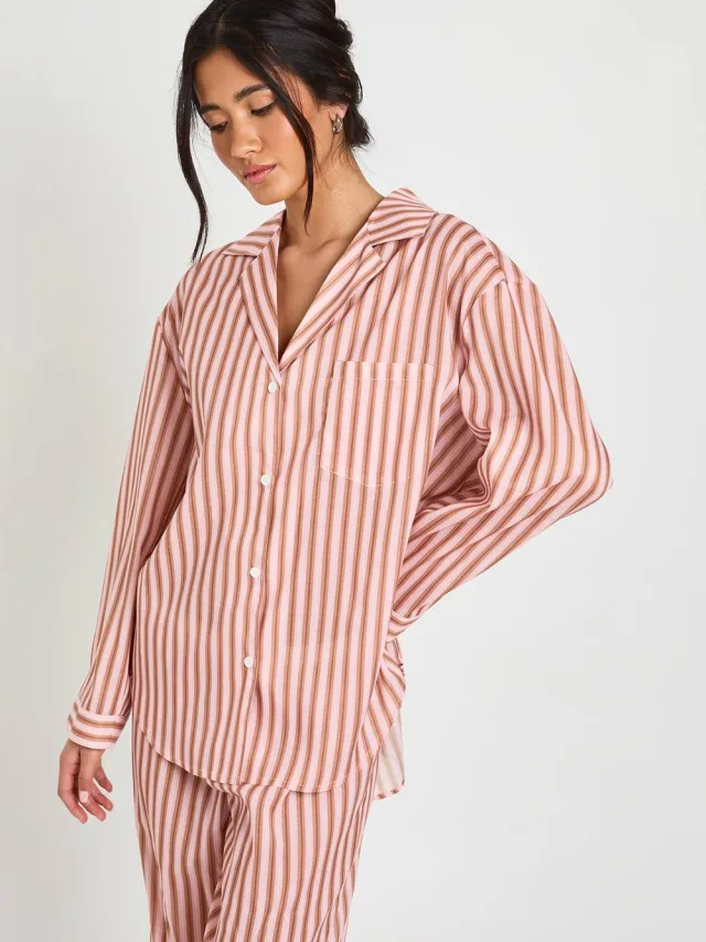 boohoo Dames Katoenen Gestreepte Oversized Pyjama Set Met Shirt Met Lange Mouwen En Broek Roze