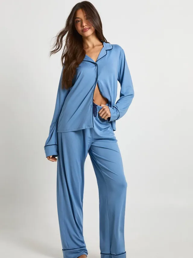 boohoo Dames Jersey Pyjama Set met Paspeldetail - Shirt met Lange Mouwen & Broek Stoffig Blauw