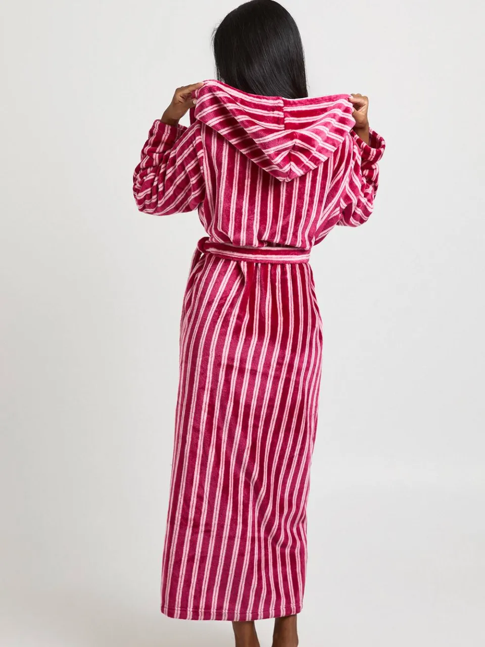boohoo Dames Gestreepte Lange Badjas Met Capuchon bordeaux rood, foto 3