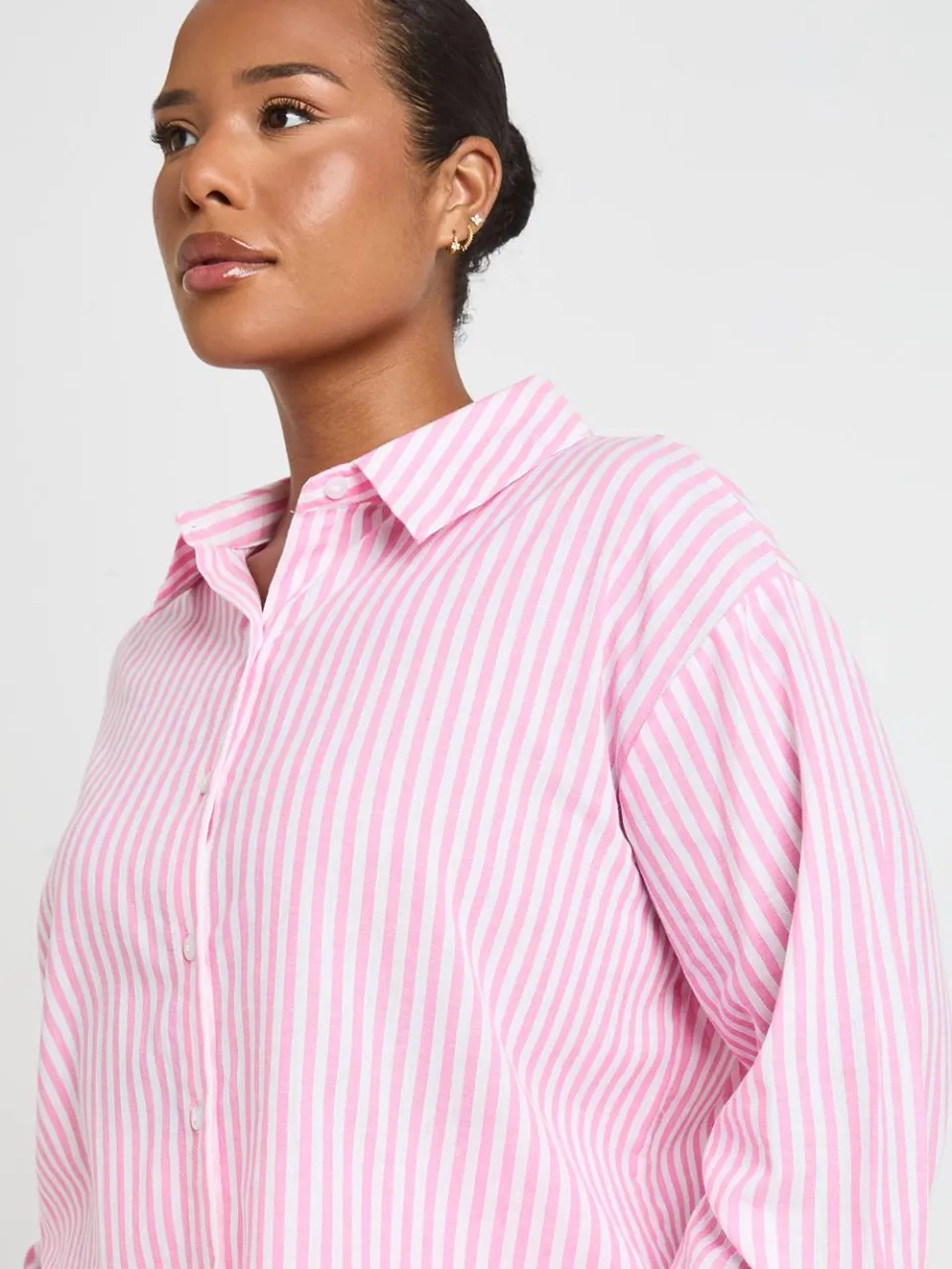 boohoo Dames Plus Katoenen Oversized Pyjamahemd Met Krijtstreep roze, foto 4