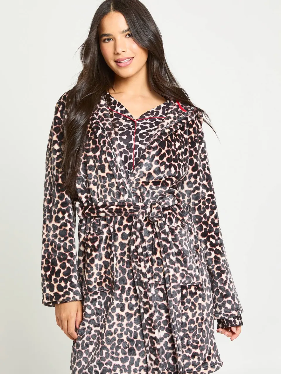 boohoo Dames Dames Bijpassende Familie Luipaardprint Mini Ochtendjas, foto 2