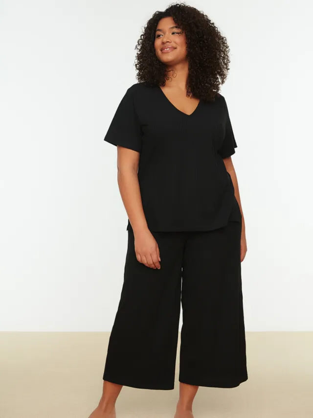 Trendyol Curve Trendyol Vrouw/Meisje V-hals Pyjamaset in grote maten 2 pak Zwart