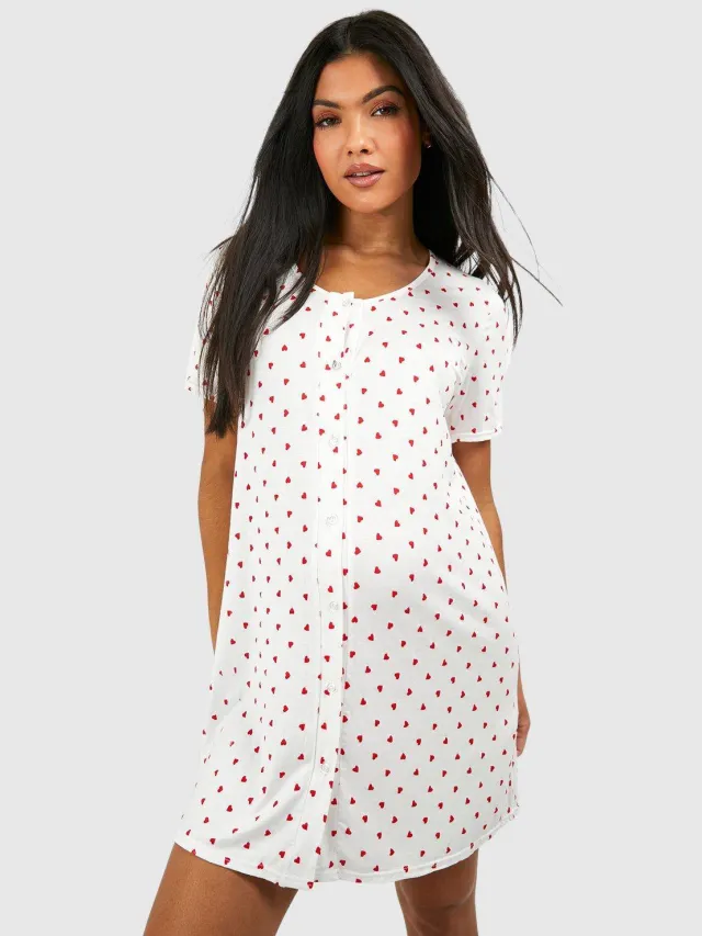 boohoo Dames Zwangerschapsnachtjurk met knoopsluiting en hartprint Crème