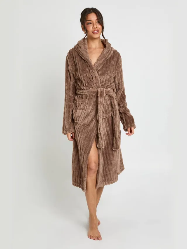 boohoo Dames Geribbelde Fleece Kamerjas Met Capuchon Lang Mokka