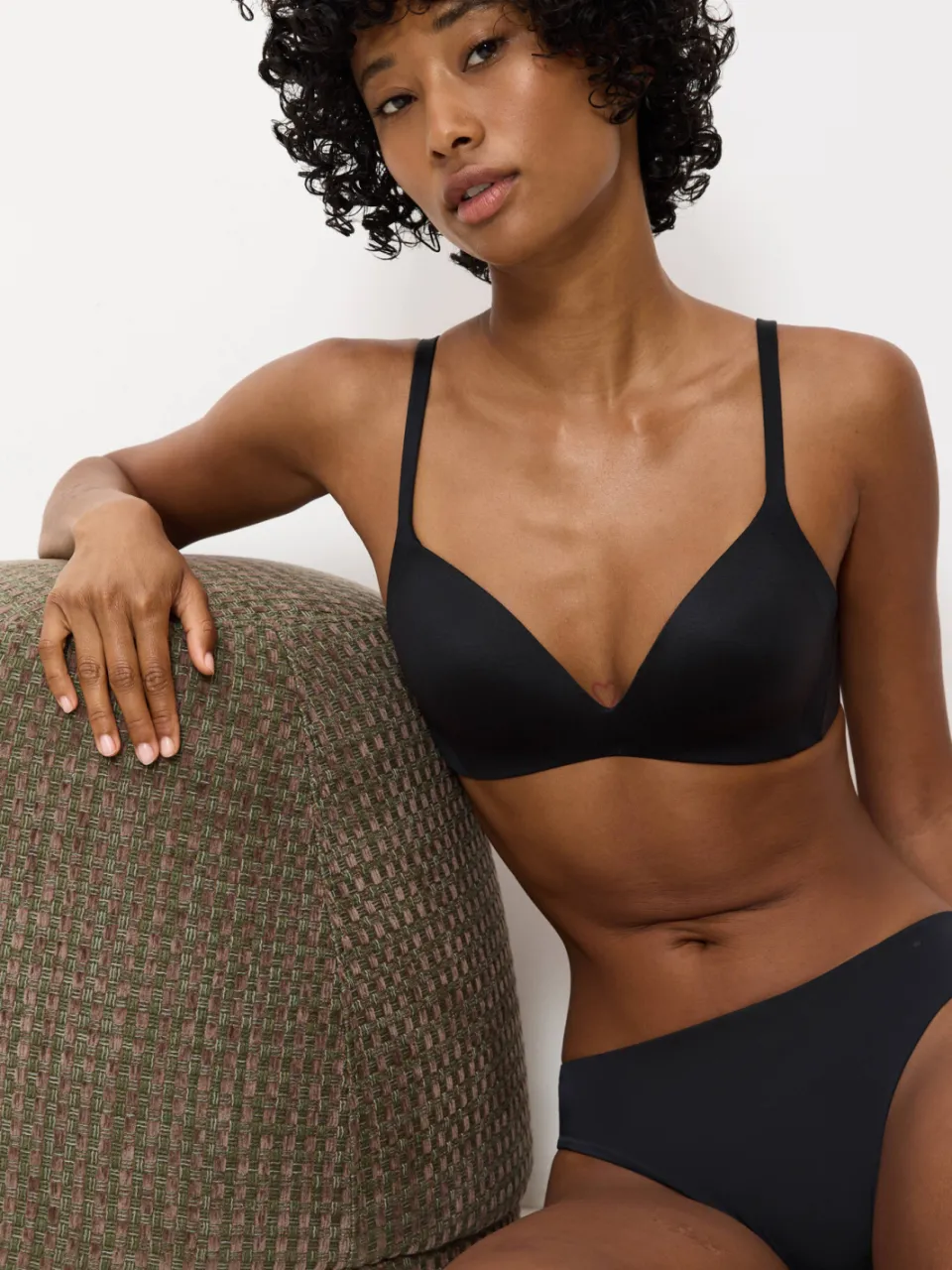 Triumph Body Make-Up Soft Touch voorgevormde bh zonder beugel zwart, foto 5