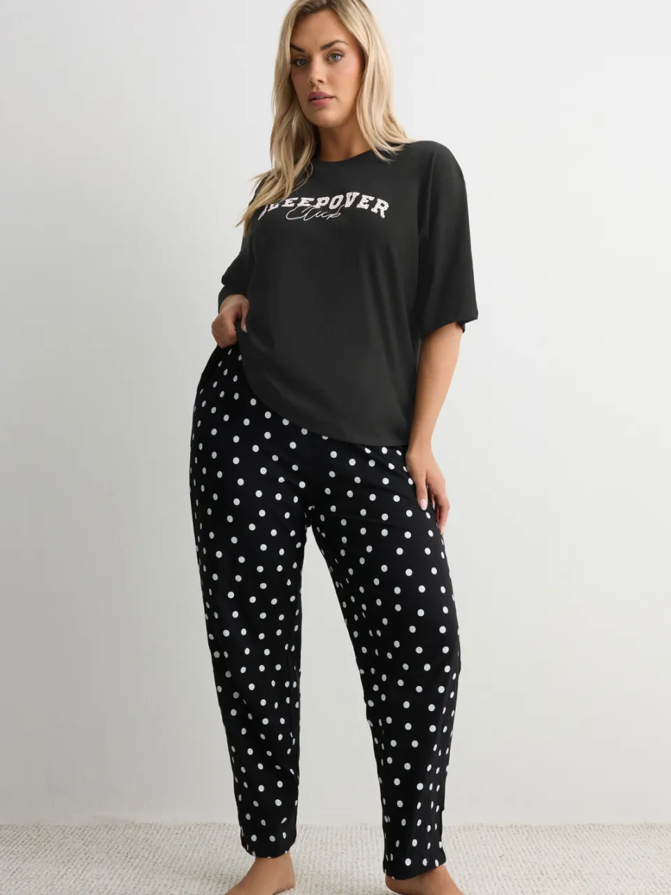 Yours Zwarte 'Sleepover Club' Slaapshirt-56, foto 3
