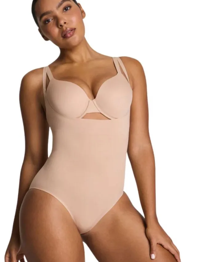 Spanx SPANXsculpt GoFigure Open Bust Bodysuit - Kleur Chai