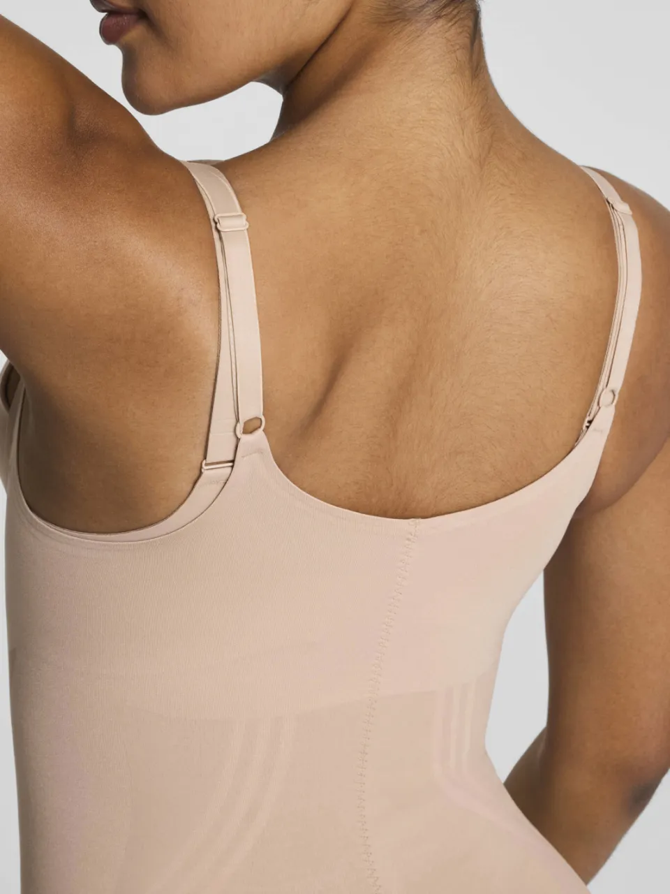 SPANX SPANXsculpt™ GoFigure seamless sterk corrigerende body Open Bust Bodysuit - lichtbeige, foto 7