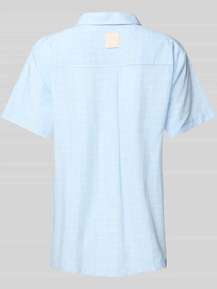 CCDK Copenhagen Pyjamabovendeel met borstzak, model 'Amalie' lichtblauw, foto 2