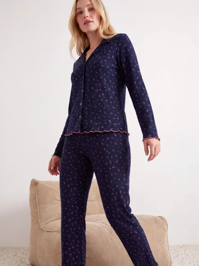 Trendyol TRENDYOLMİLLA Dames 2-pack Donkerblauw Bloemenprint Lang, Regular fit Pyjama- Sets Marineblauw/Blauw