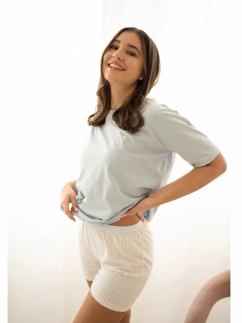 By Louise Dames korte pyjama set shortama lichtblauw/off-white gestreept Ecru