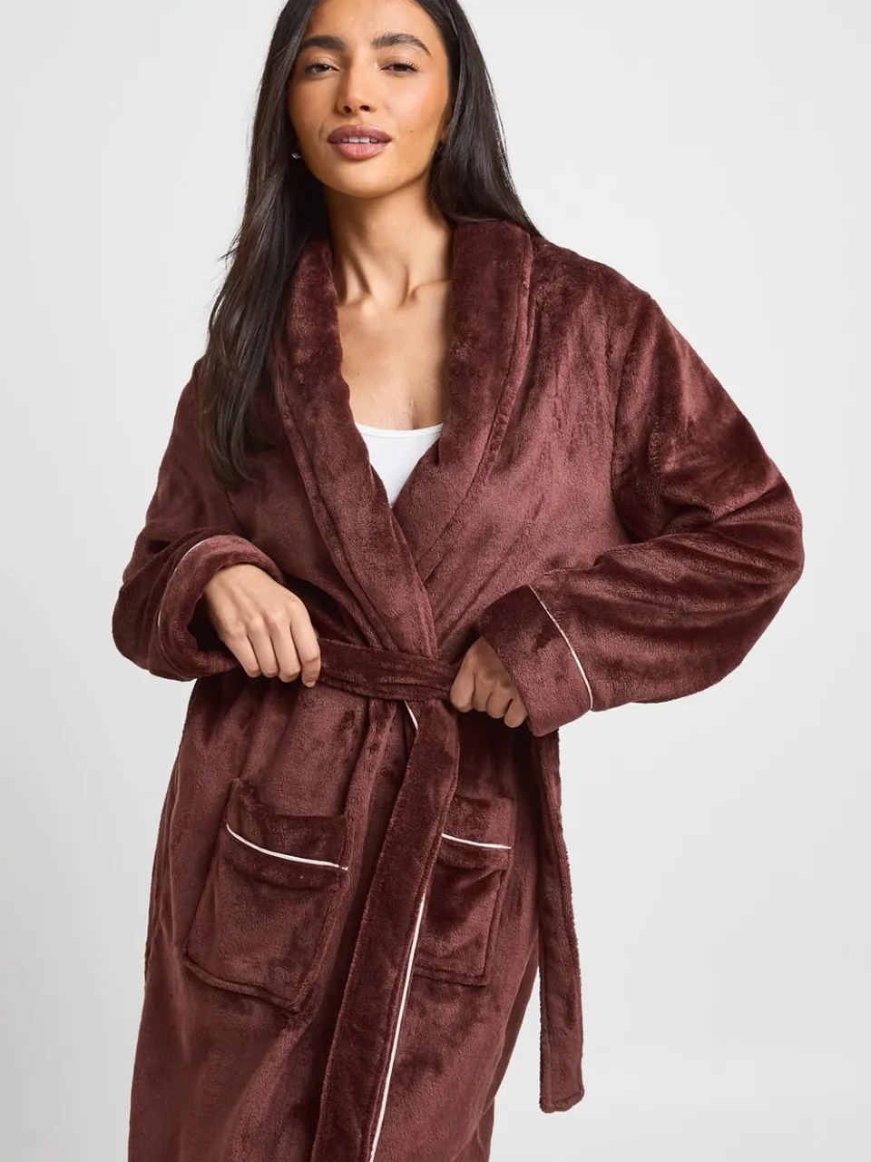 boohoo Dames Fleece Kamerjas Met Paspeldetail En Lange Lengte chocoladebruin, foto 4
