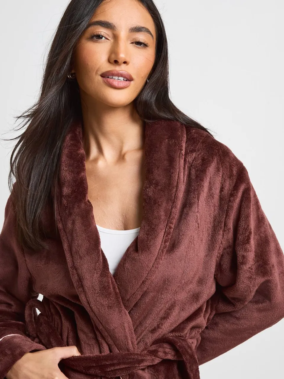 boohoo Dames Fleece Kamerjas Met Paspeldetail En Lange Lengte chocoladebruin, foto 2