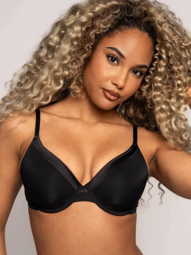After Eden D-cup & up voorgevormde T-shirt-bh met beugel zwart