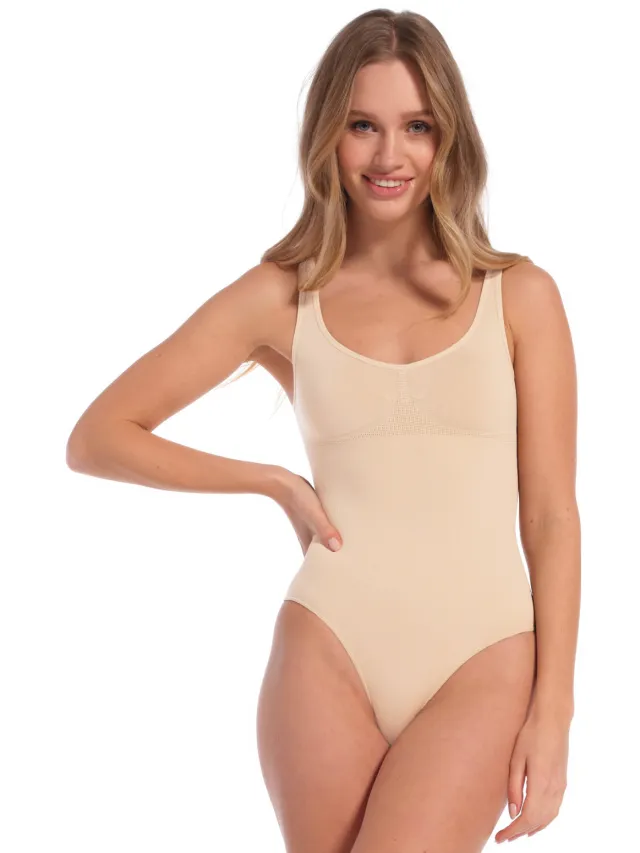 MAGIC Bodyfashion sterk corrigerende body SlimBody lichtbeige