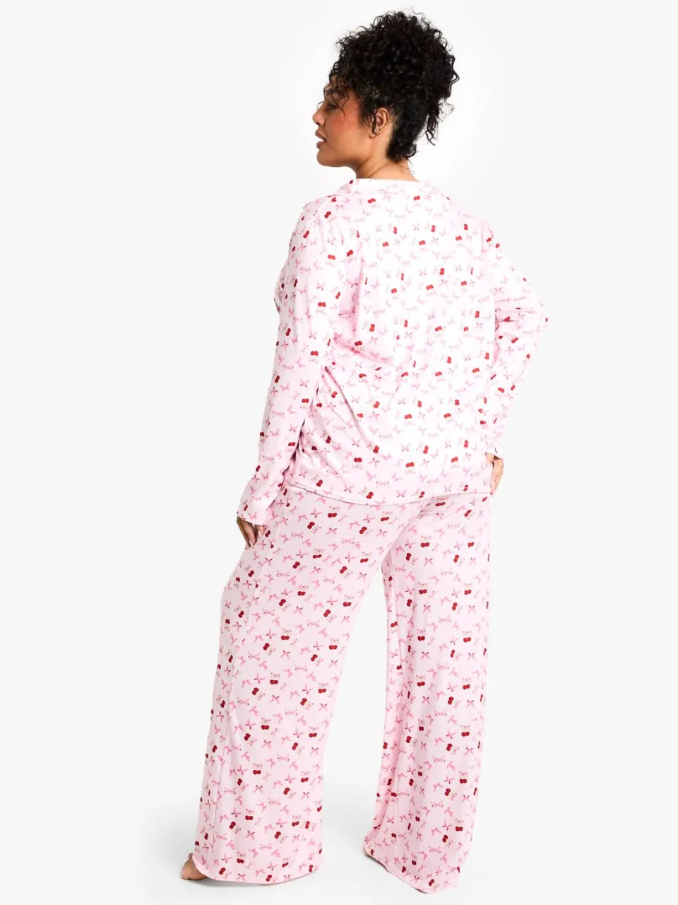 boohoo Dames Plus Cherry Print Pyjama Set met Lange Mouwen & Broek baby roze, foto 2