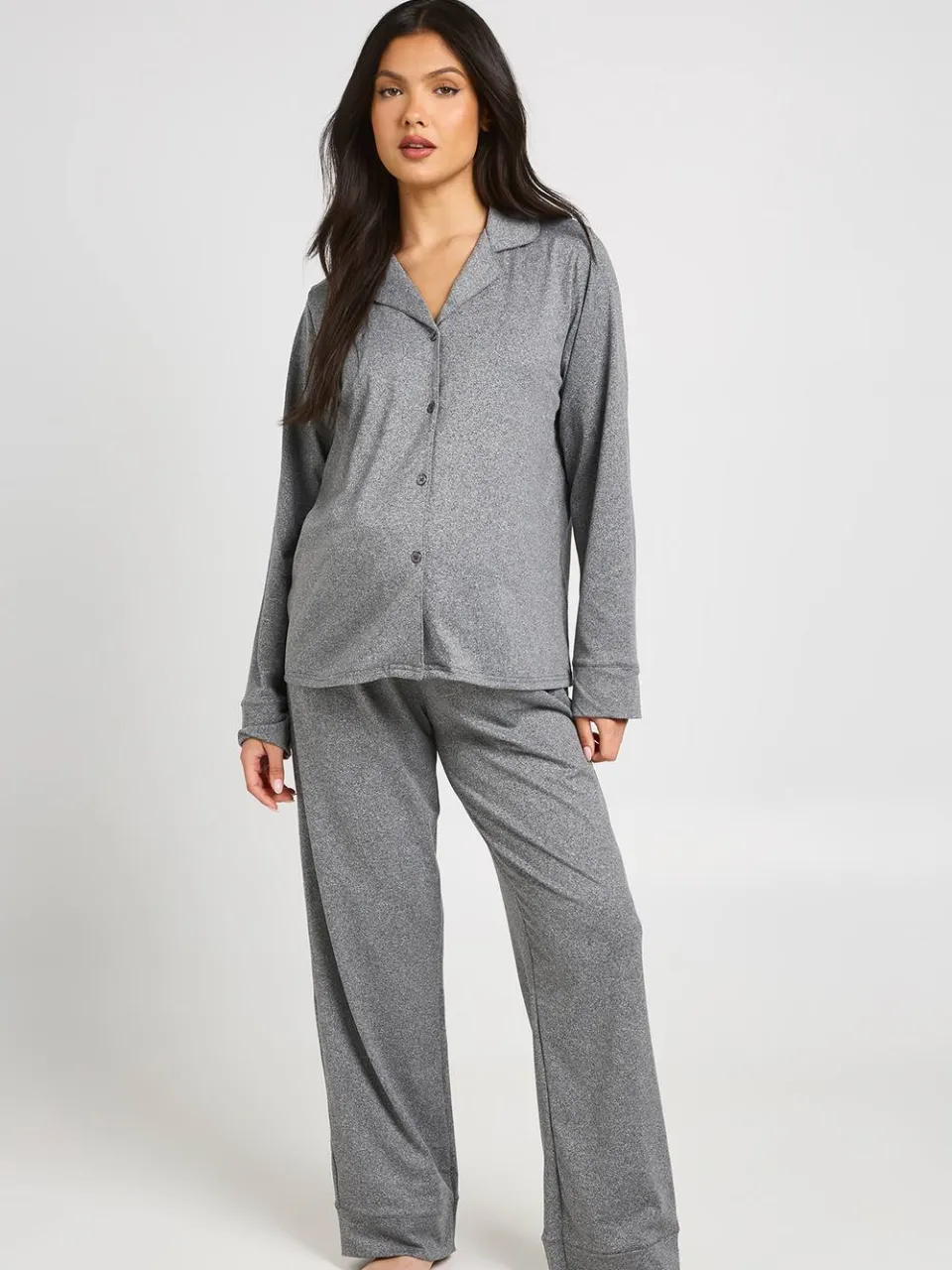 boohoo Dames Zwangerschaps Pyjama Set Met Zacht Aanvoelend Doorknoop Shirt En Broek houtskool, foto 3